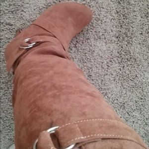 Woman’s Brown Boots